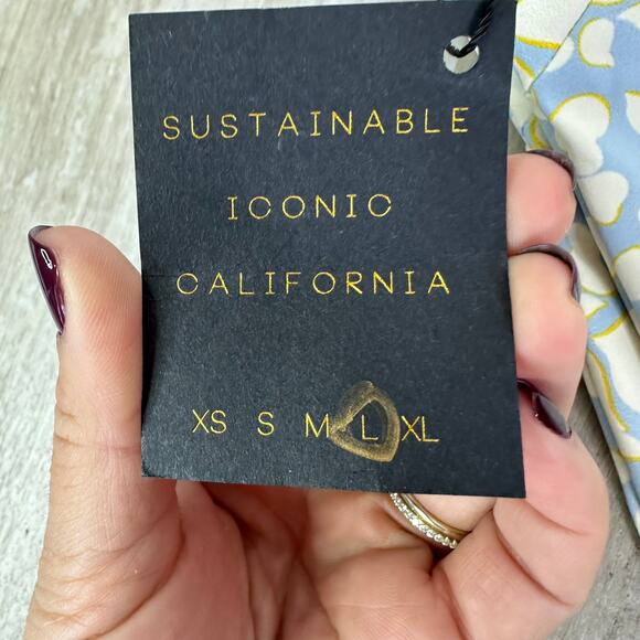 NEW Skatie Bikini Set in Nantucket Print Jasmine Top Salty Bottom Size Large - Picture 7 of 12